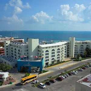 Aquamarina Beach Cancun